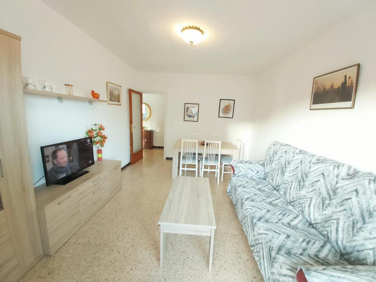 Diana Apartamento Con Terraza Muy Cerca Del Mar Pineda de Mar Extérieur photo